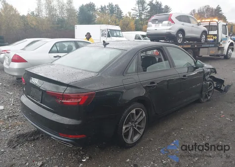 2019 Audi A4 40 Premium z USA, uszkodzony, nr VIN WAUGMAF46KN022011